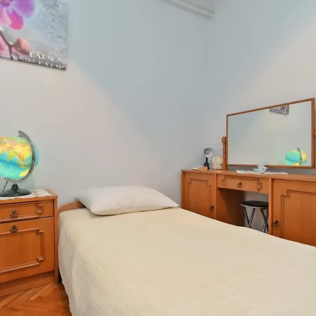 Ana 1684 Apartment