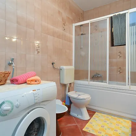 Ana 1684 Apartament