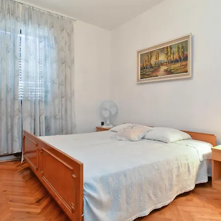 Ana 1684 Apartament Pula