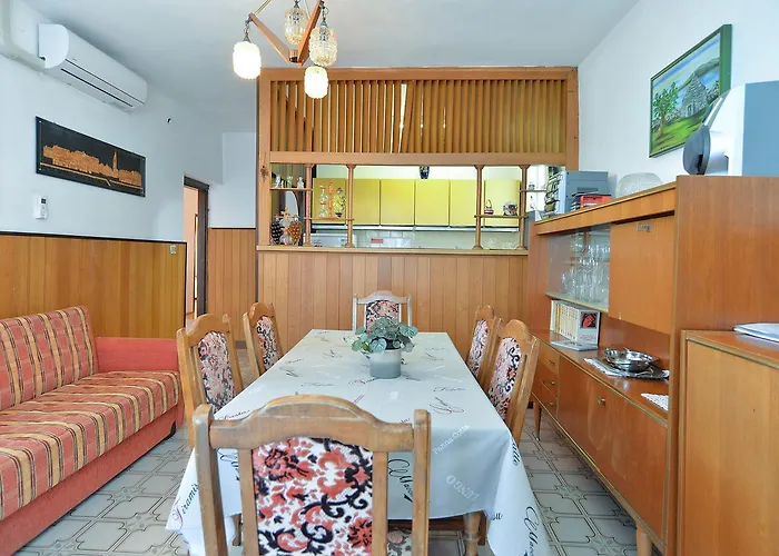Apartament Ana 1684 Pula
